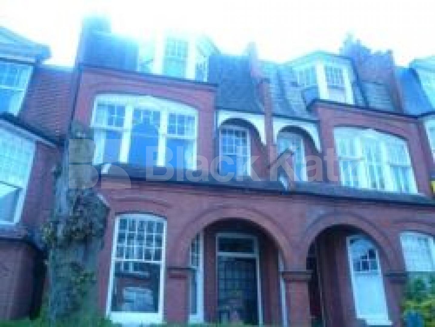 			LET, 2 Bedroom, 1 bath, 1 reception Flat			 Hillfield Park, MUSWELL HILL N10